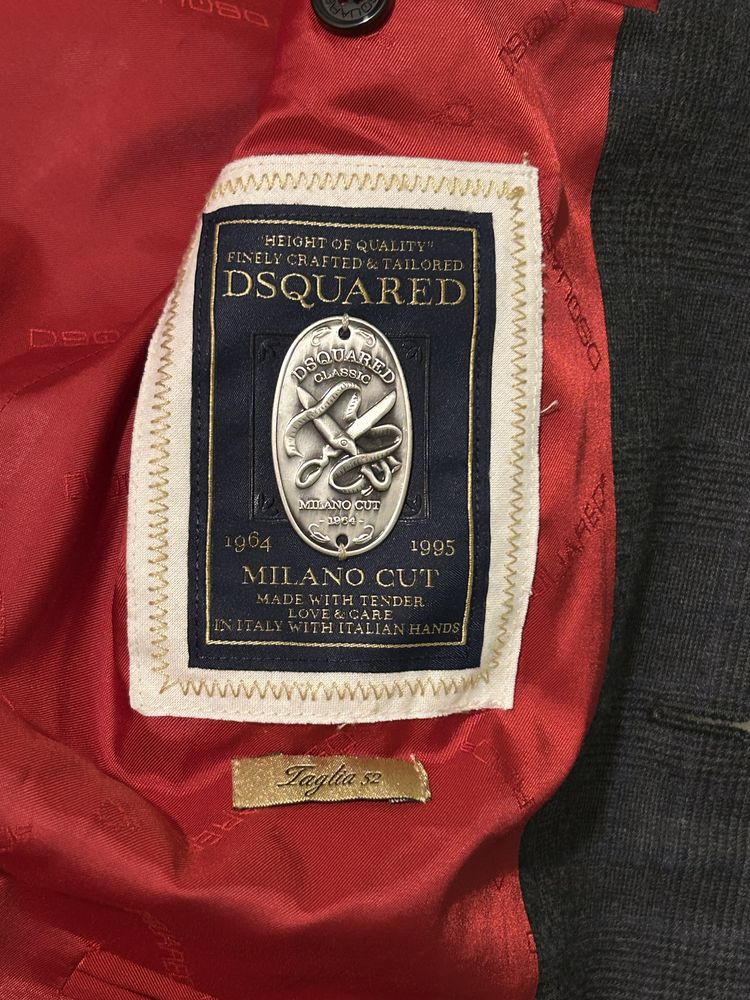 Compleu costum Dsquared2