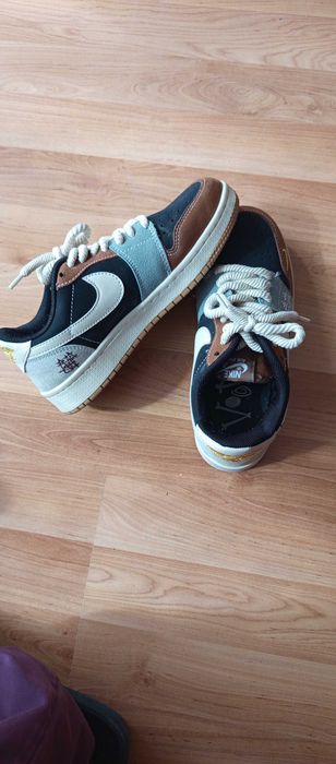 Маратонки Nike 36 номер