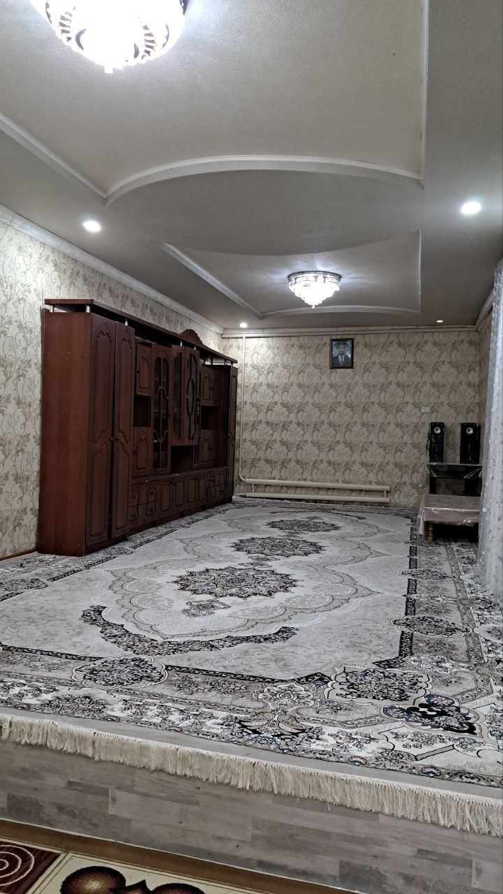 Srochno hovli sotiladi