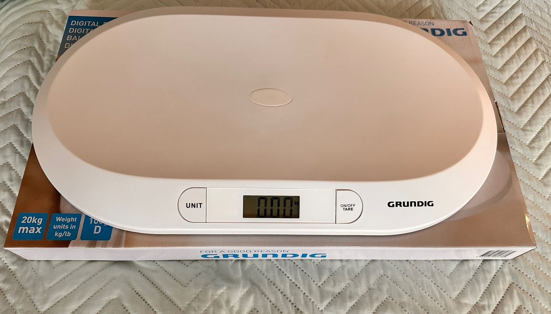 Електронна бебешка везна Grundig