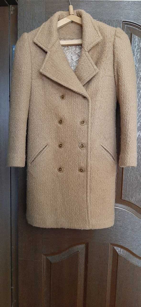 Пальто детское теплое шерстяное для девочки