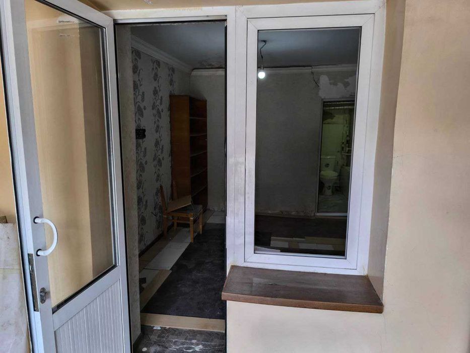 Продаю 1 комнатную квартира ор-р Ботаничекий сад бывшее общежитие