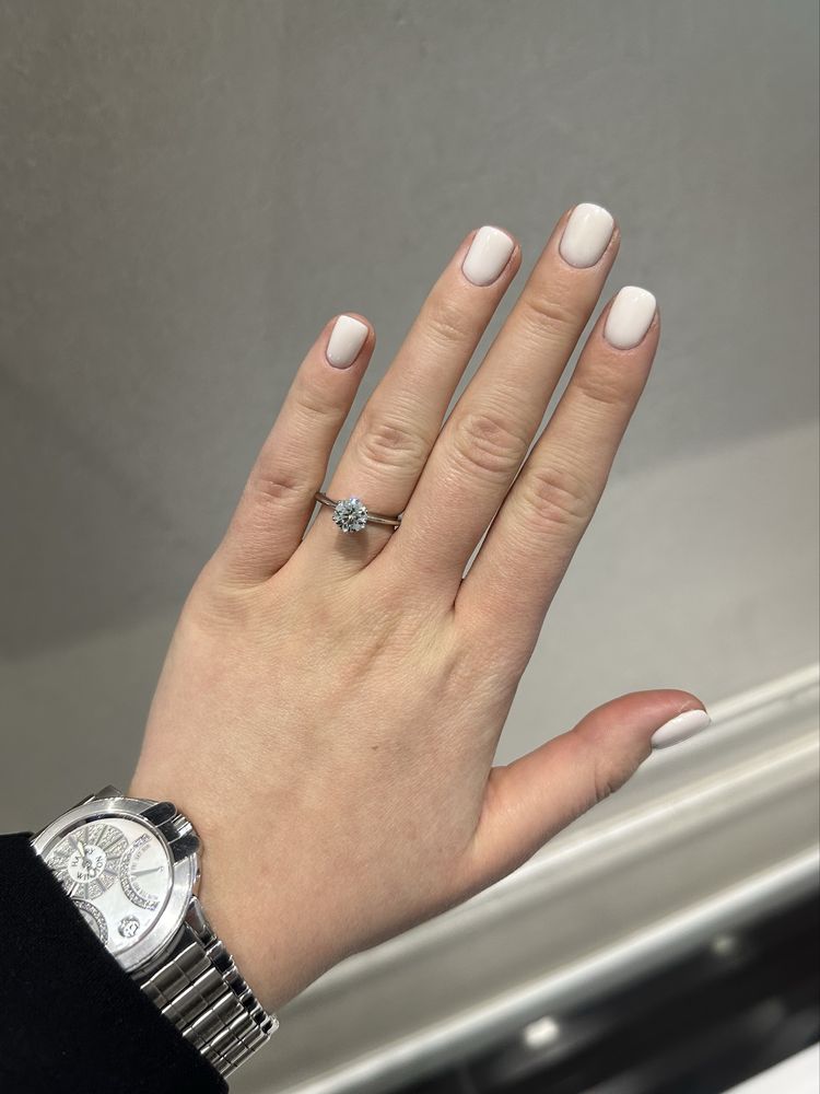 NEW Кольцо с Бриллиантом 1,17 ct. J/VS2