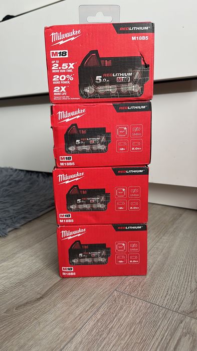 Baterii Milwaukee 18v 5ah Red Lithium , sigilate / noi