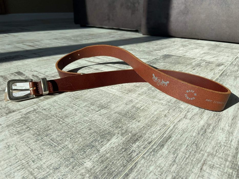 Унисекс кафяв колан Левис