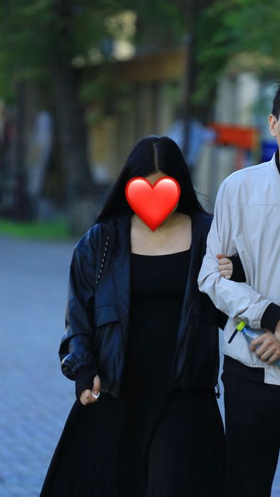 Продам бомбер из эко кожи