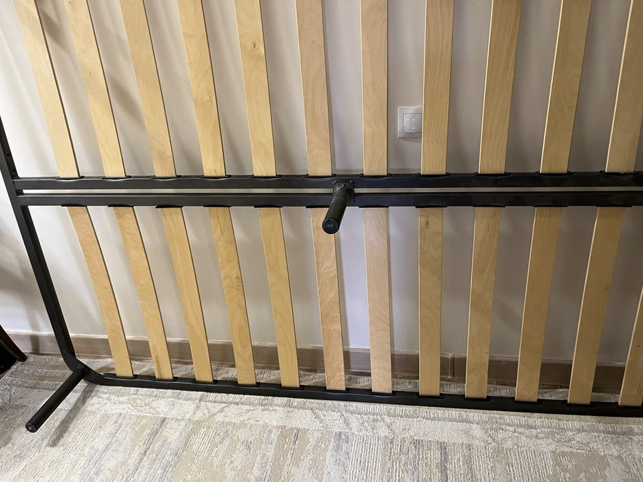 Продам каркас от кровати 140*2,шкаф в хорошем состоянии