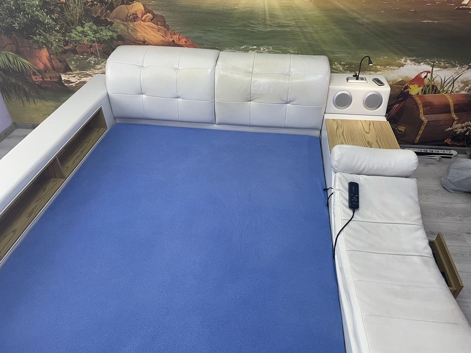 Спалня с масажор и USB