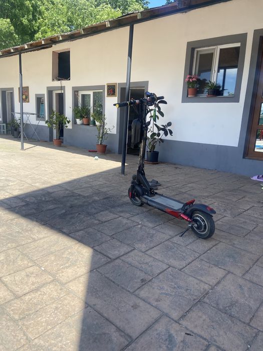 Vand sau schimb cu scuter electric