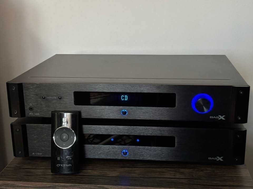Vând Amplificator+Preamplificator Audio Emotiva (Statie)