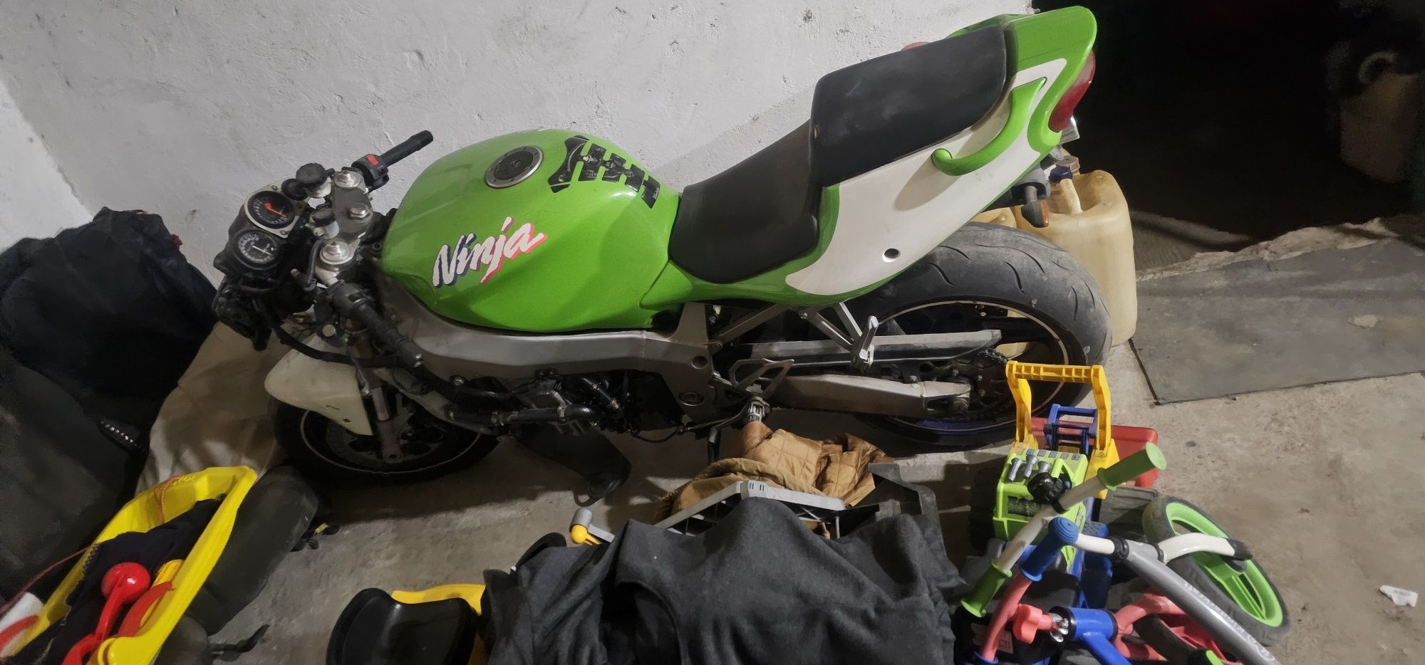 Kawasaki ninja zx7rr
