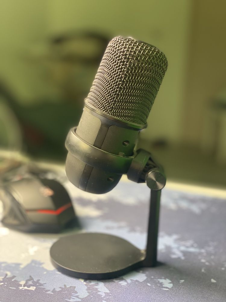 Микрофон игровой HyperX Solocast