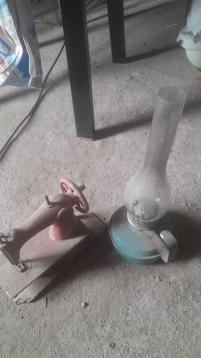 Швейная машинка лампа