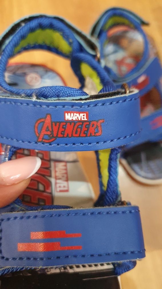 Sandale Marvel Avengers  masura 25