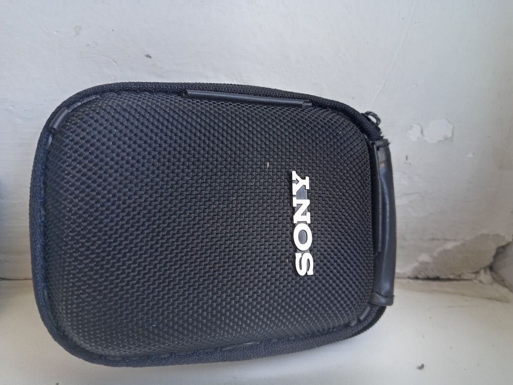 Sony Cyber-shot DSC-W570.