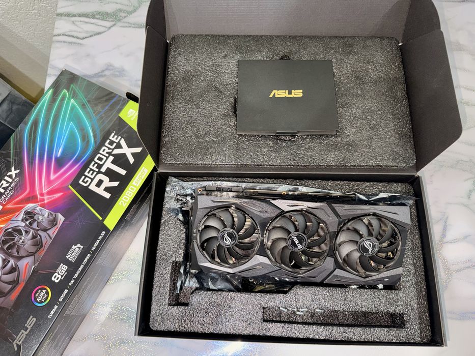 Placa video (GPU) ASUS rog strix RTX 2080 super oc