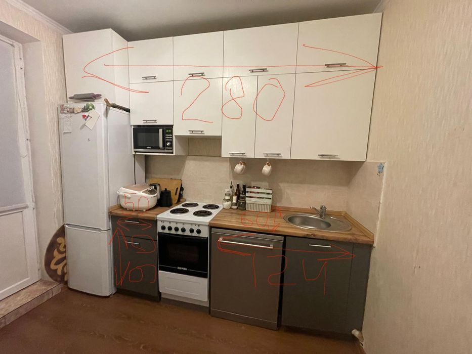 Кухня Б/У в хорошем состоянии