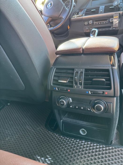 BMW X5 X DRIVE E70 2011  9250 EURO