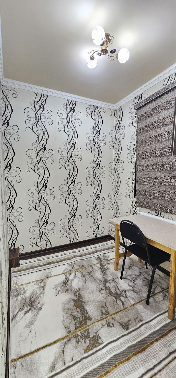 ^ЗЕРКАЛКА! 2в3/1/4 Чиланзар 19 kvartal Продаётся квартира