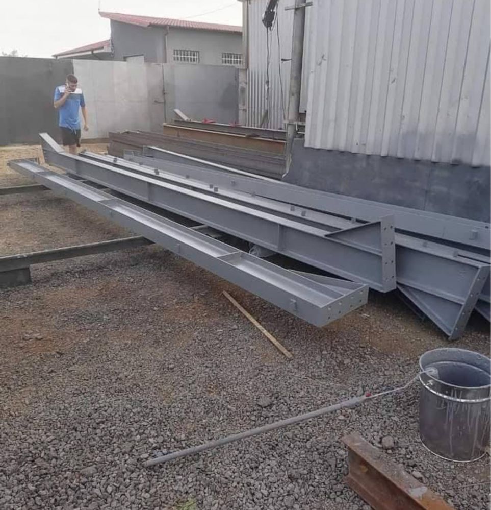 Fac hale si structuri metalice din europrofile la super pret