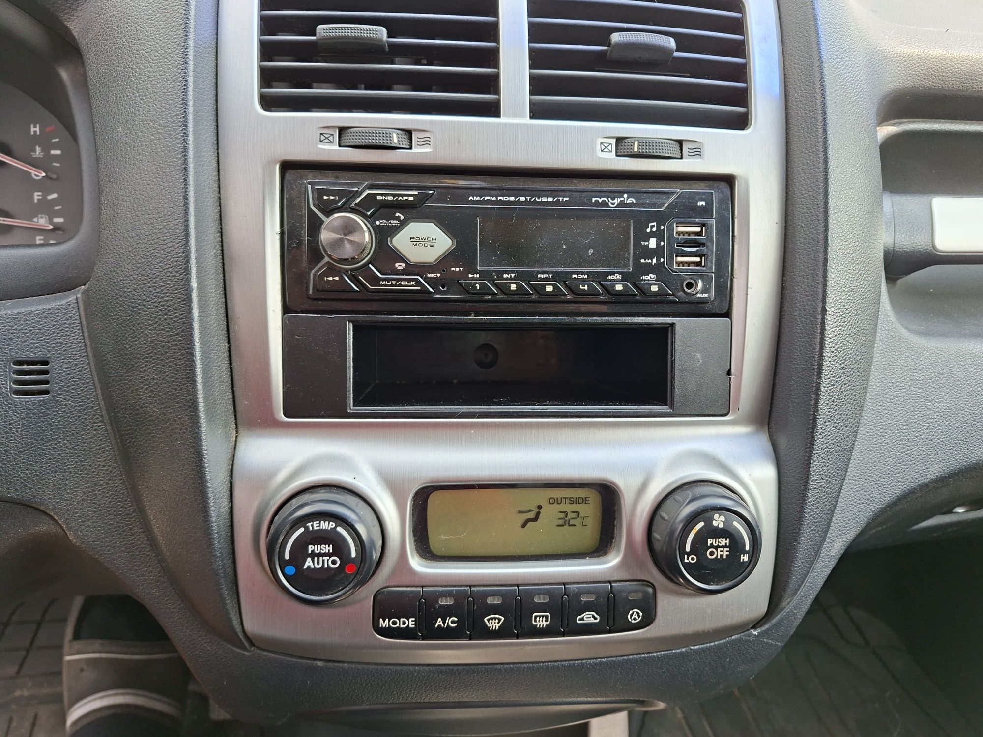 Vand Kia Spartage