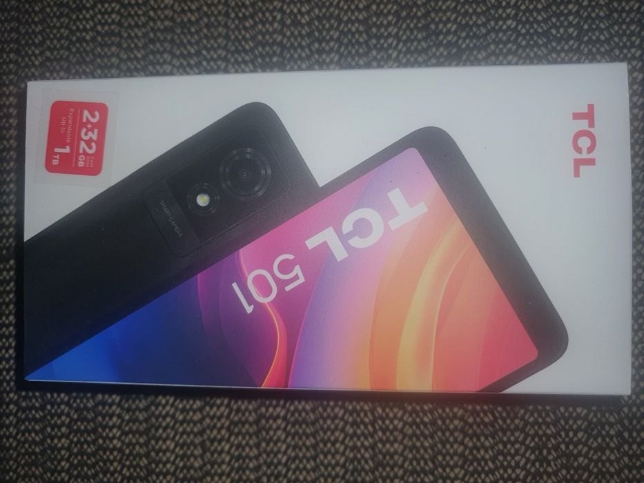 Telefon mobil TCL 501