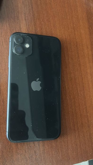 Айфон 11    64гб