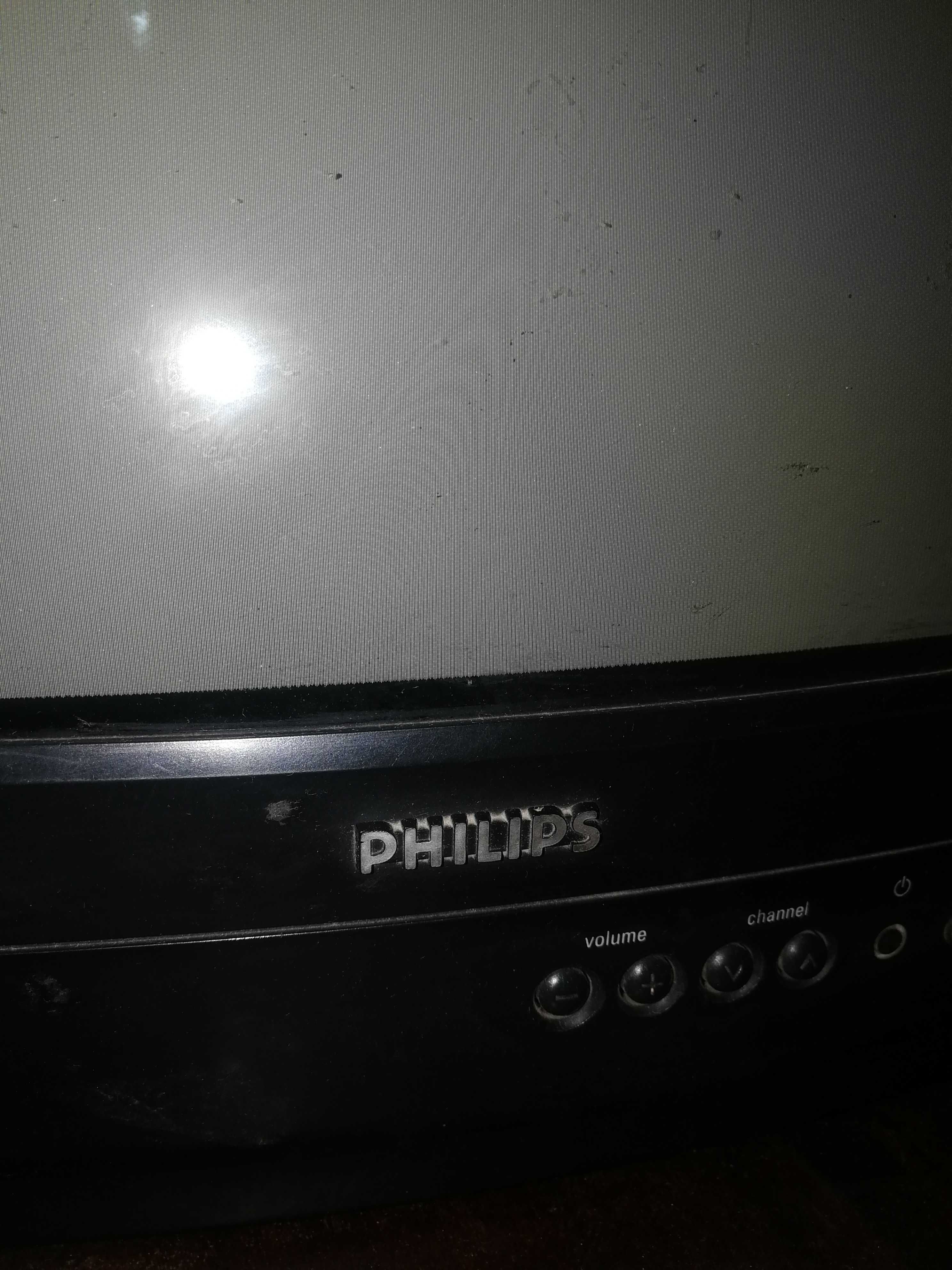 Продам телевизор Philips 14 дюймов диагональ. ГОЛЛАНДИЯ.