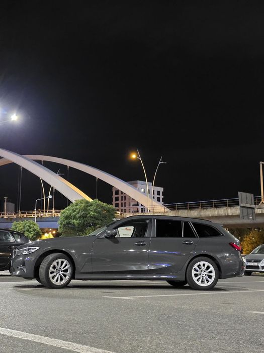 BMW Seria 3 BMW 318D G21