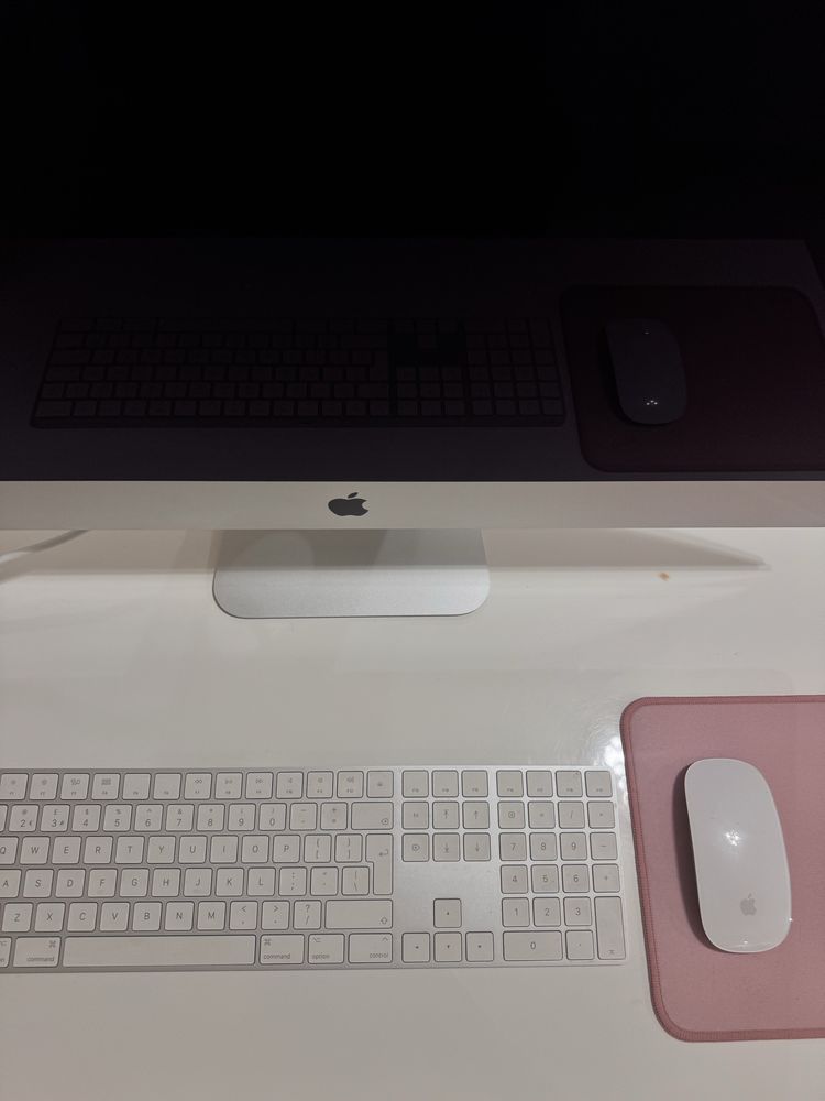 Настолен компютър iMac 27 с процесор® Quad Core™ i5