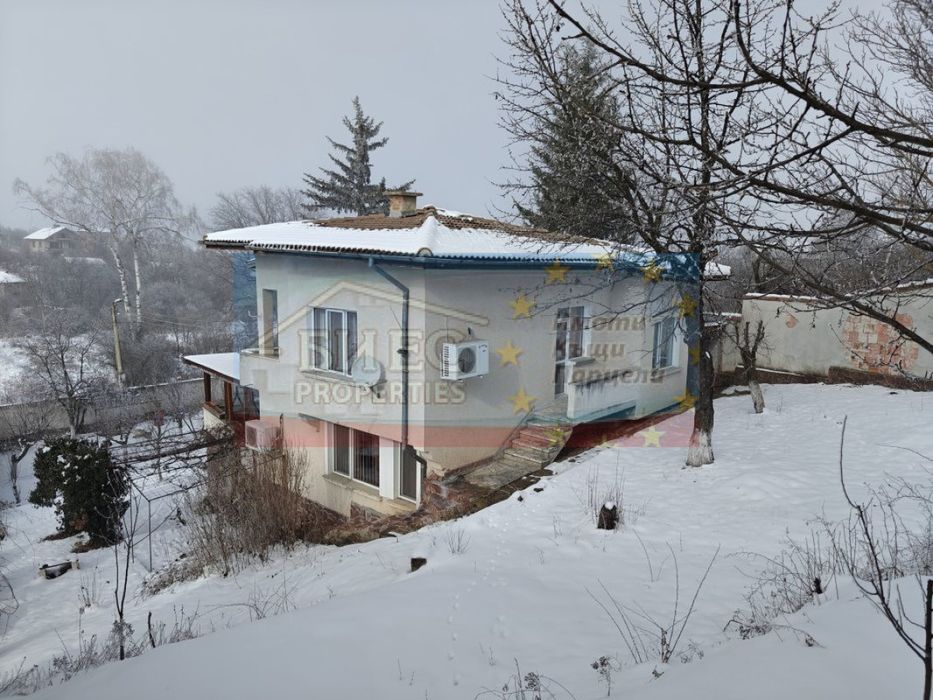 Продава се Къща в с. Селищен дол, Област Перник - 313 кв.м за 528 €/кв.м - Снимка #17