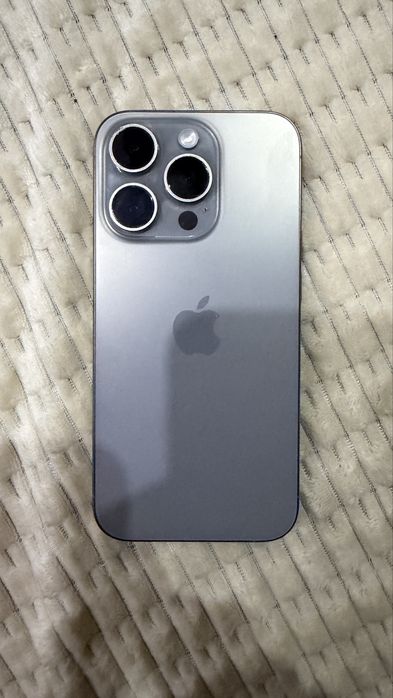 Iphone 15 pro Natural Titanium