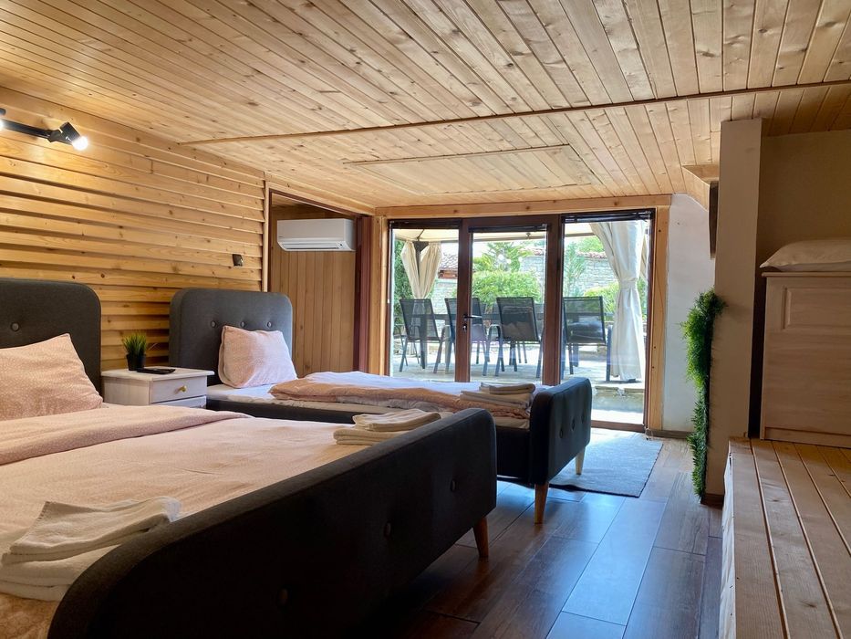 Свободна за фестивала Жеравна 2026г Попската къща с.Медвен