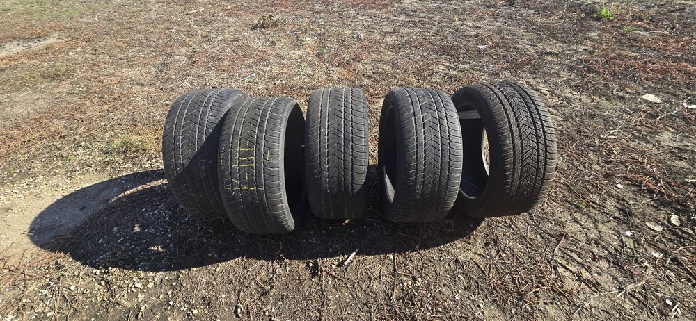 Anvelope iarna Pirelli Scorpion 295 40 21