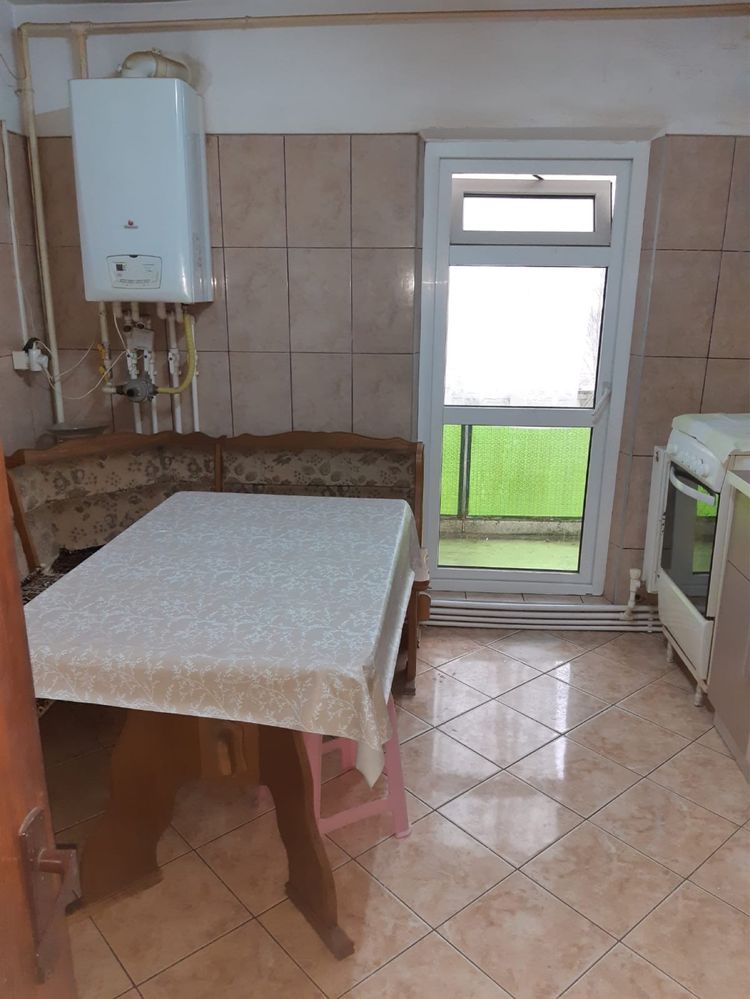 Apartament 3 camere decomandat Gavana 3