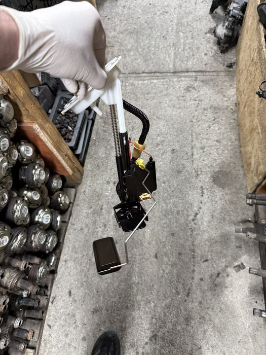 Plutitor pompa motorina bmw e60 e61 pompa transfer bmw e60 e61