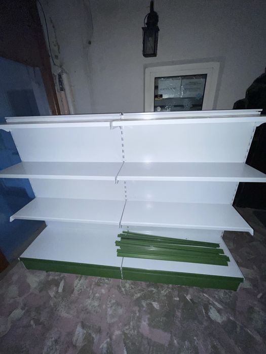 Raft magazin și pistoale etichetare