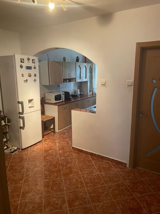 Apartament 3 camere - Coca Cola!