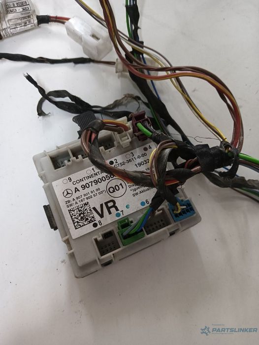 Instalatie electrica cu modul usa MERCEDES-BENZ SPRINTER 3,5-t 907 2018 - > 9079005604 dreapta fata