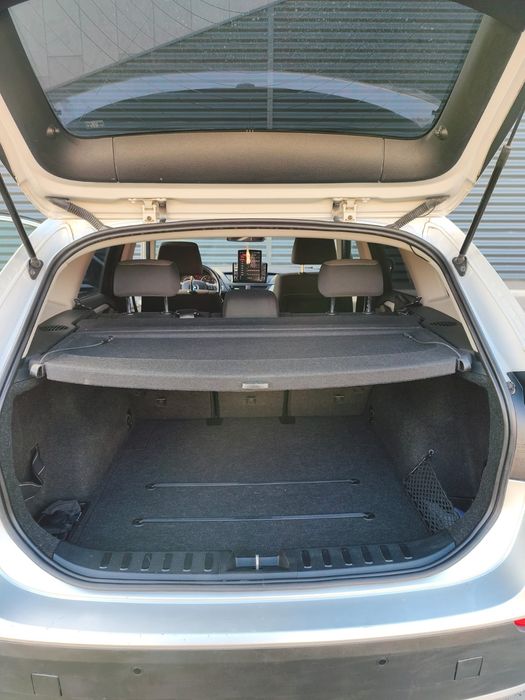 Vând BMW X1 2.0 xdrive 2010 schimb cu vw golf5plus 1.9 an 2010