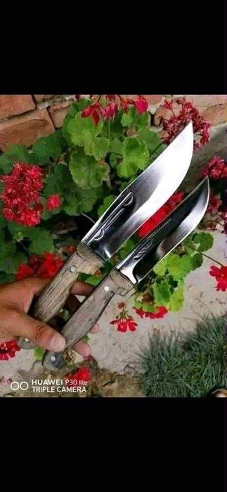 Здравейте предлагам два броя руски ножове от стомана d2