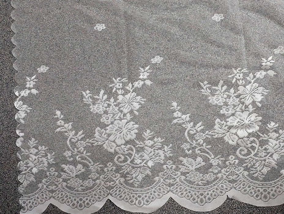 Продаю короткую белую тюль, Китай ,шириной -182,длиной- 130 см