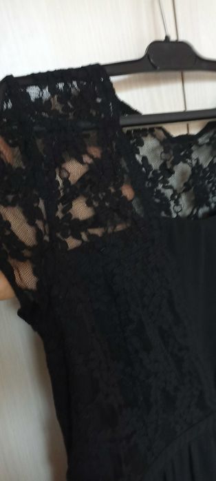 Красива рокля L- XL