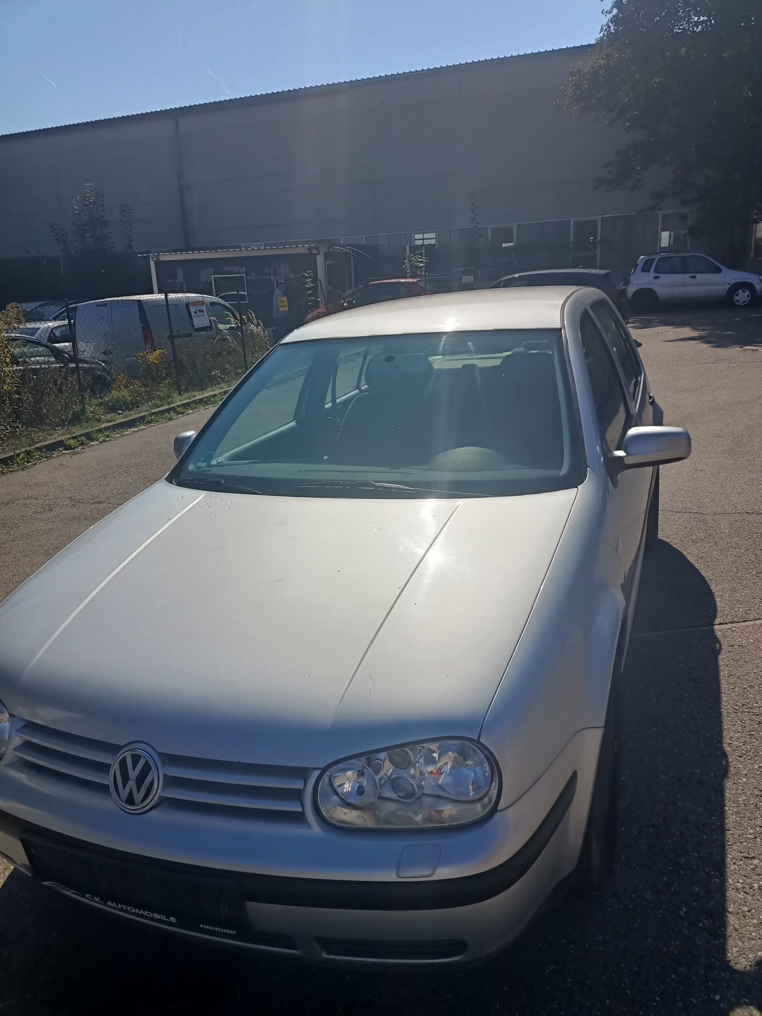 Vând Volkswagen Golf IV
