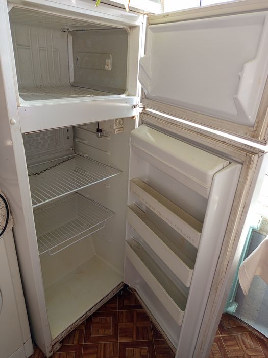 Холодильник полностью рабочий