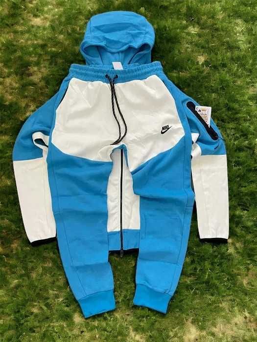 Trening Nike TECH Fleece Baby Blue