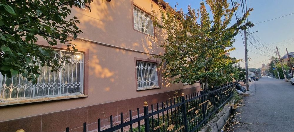 Сотилади Продаётся Дом Яккасарай улица Ивлева 4 Сотки Фасад 23м