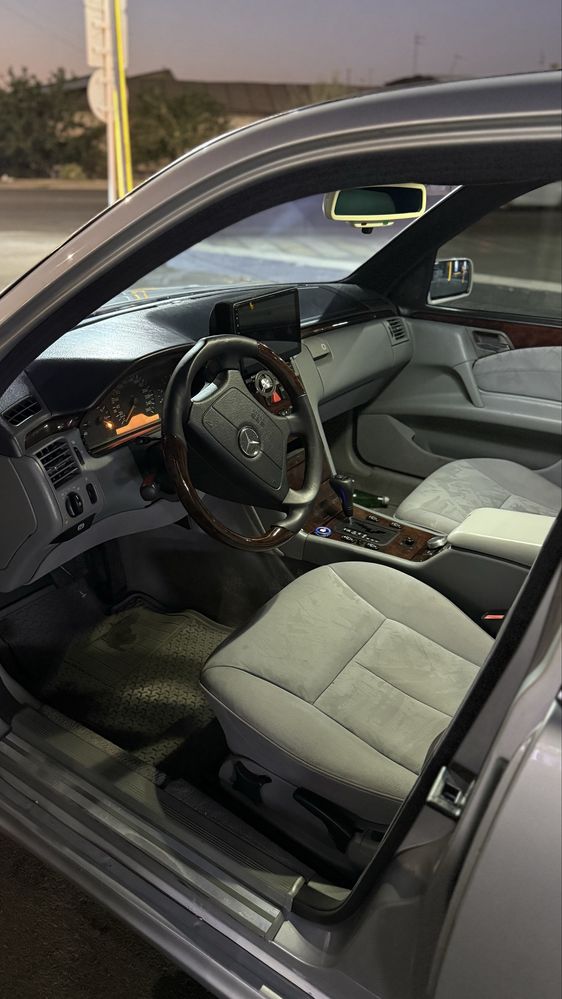 Mercedes Benz W210 Srochna sotiladi