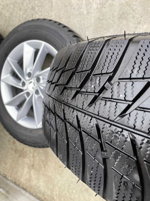Jante originale Skoda 17 cu anvelope de iarna