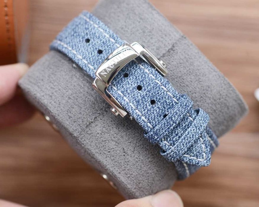 Patek Philippe Nautilus с автоматичен механизъм